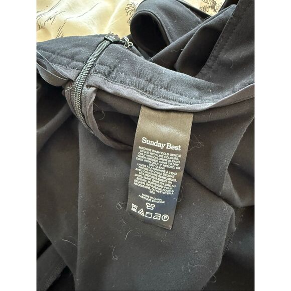 NWOT Aritzia Sunday Best Black Pleated Skirt, size: 10 - Picture 6 of 6